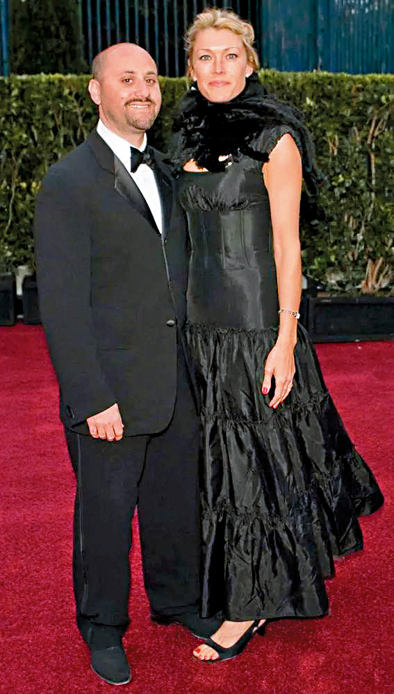 杜爾克(左)被好友紐森出軌自己妻子魯比(右),起初選擇啞忍。 杜爾克(左)被好友紐森出軌自己妻子魯比(右),起初選擇啞忍。