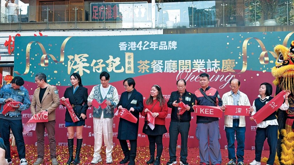 「深仔記」於去年十一月底正式北上進軍深圳市場,在深圳地鐵老街站附近的東門開設首間內地旗艦店。 「深仔記」於去年十一月底正式北上進軍深圳市場,在深圳地鐵老街站附近的東門開設首間內地旗艦店。