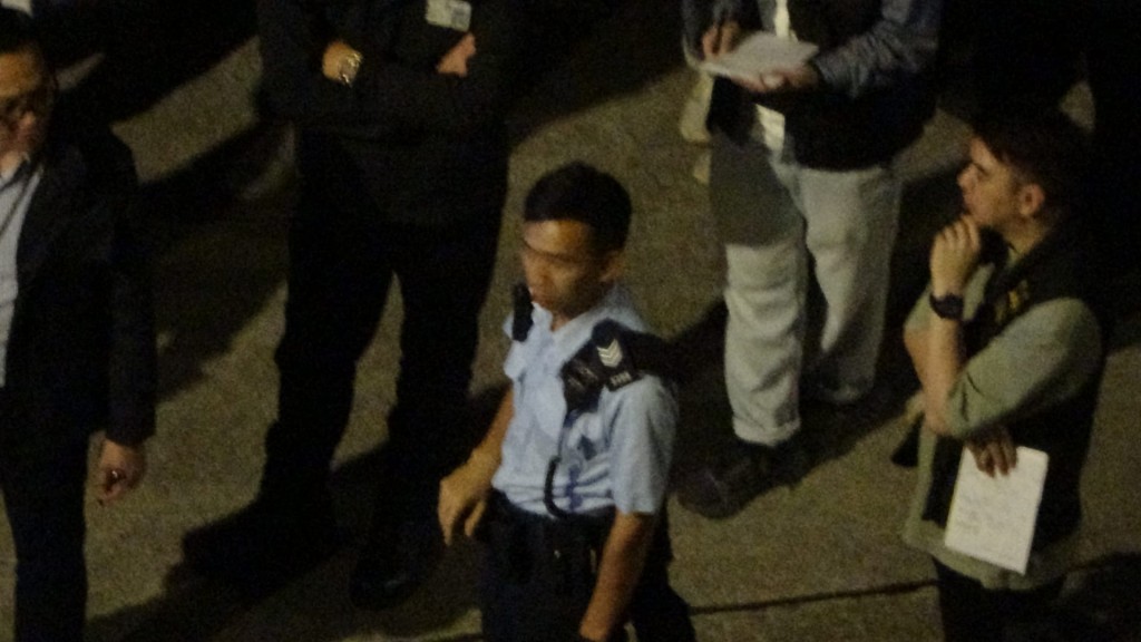 其中一名懷疑開槍的軍裝警員。蔡楚輝攝