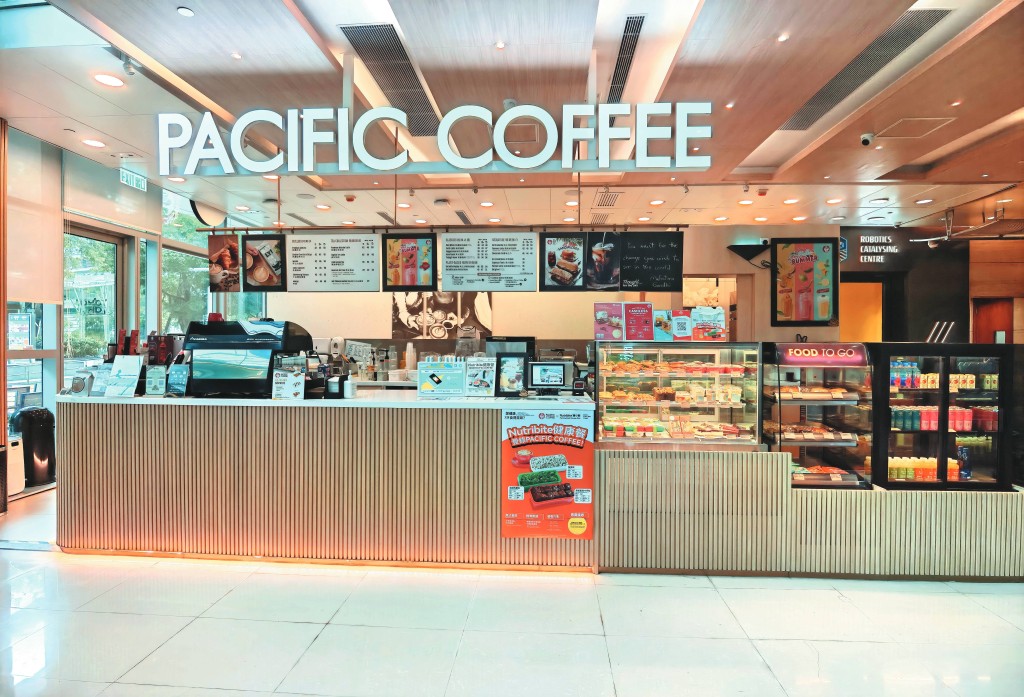 Pacific Coffee九月推出主打健康的中餐三餸飯， 成為網絡一時熱話。