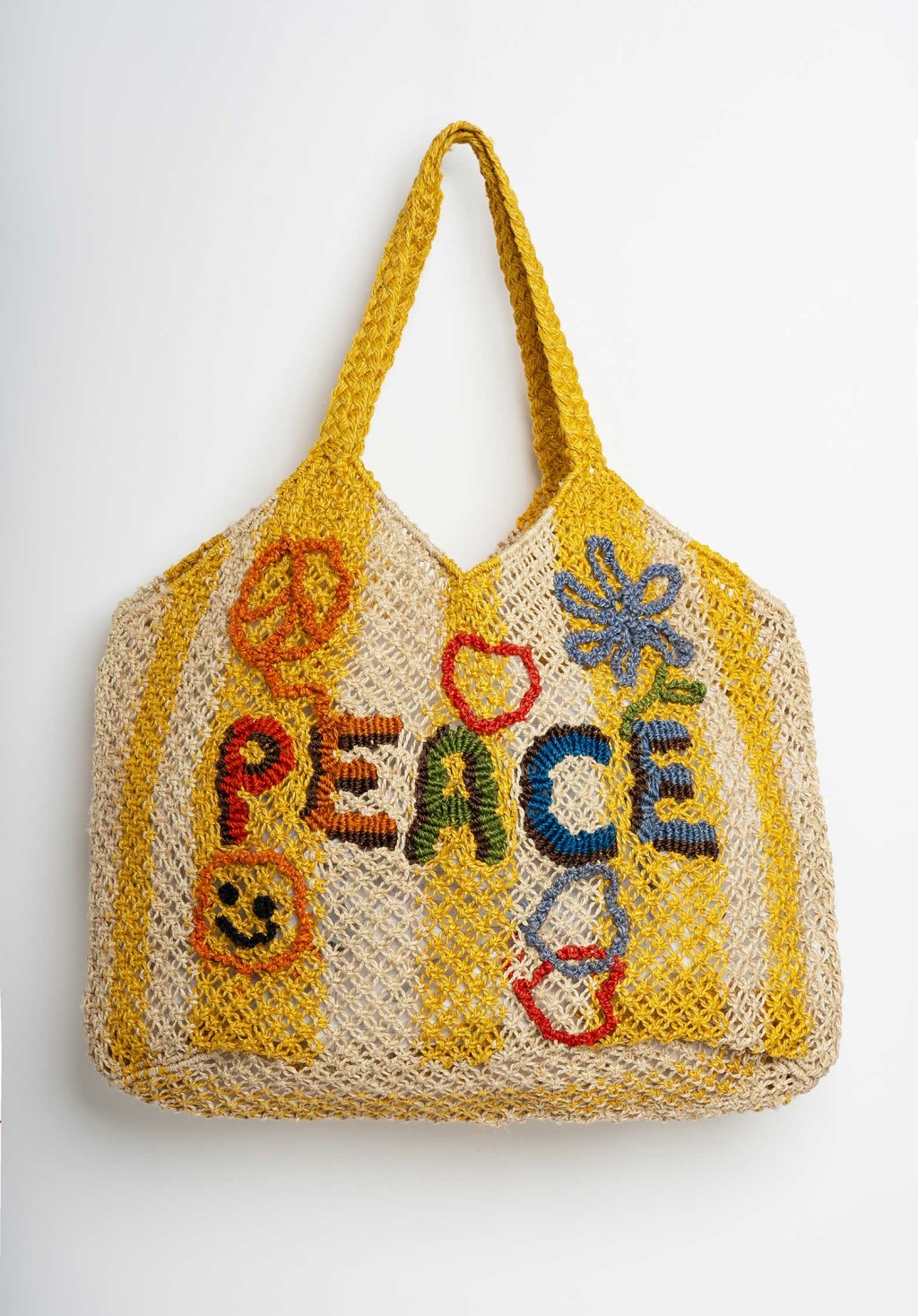 「PEACE」編織橫向手袋 HKD890 「PEACE」編織橫向手袋 HKD890