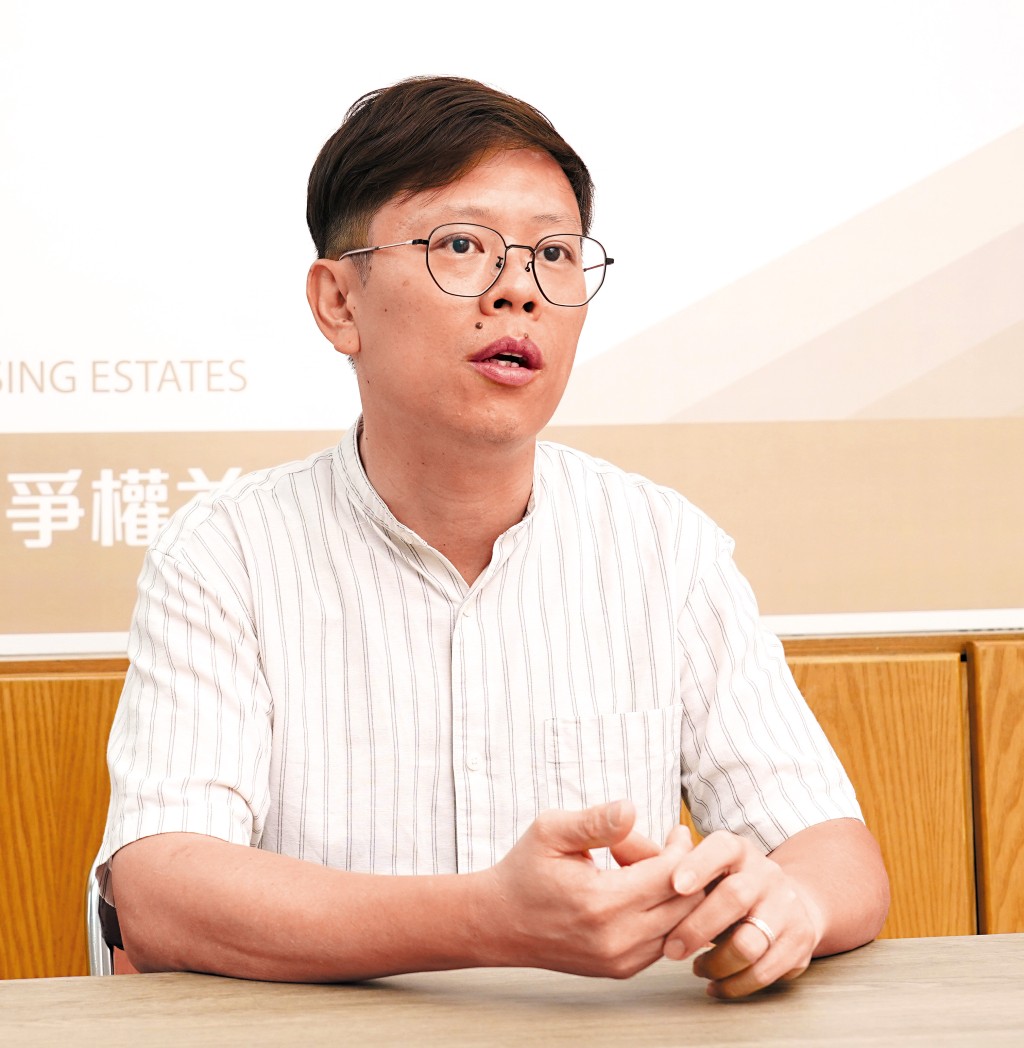 公屋聯會總幹事招國偉認為,在新揀樓政策下,無優先資格的家庭也有機會揀到筍盤,令更多人能真正改善生活。 公屋聯會總幹事招國偉認為,在新揀樓政策下,無優先資格的家庭也有機會揀到筍盤,令更多人能真正改善生活。