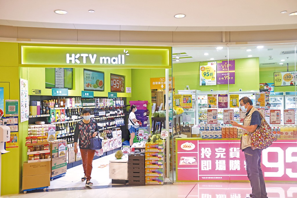 早前HKTVmall亦有派人到江蘇大閘蟹養殖場做直播催谷銷量，增加收入。