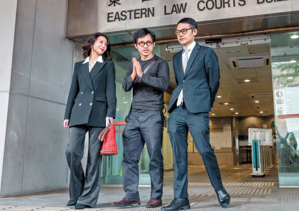 JPEX詐騙案調查接近兩年，十二月五日警方正式落案檢控十六人，包括KOL林作（中）。