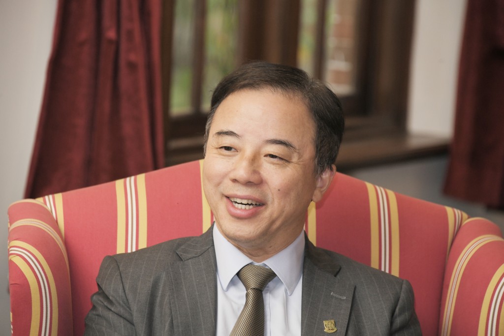 港大校長張翔宣布2028年卸任 稱需新領袖帶領變革 盼重返科研 港大校長張翔宣布2028年卸任 稱需新領袖帶領變革 盼重返科研