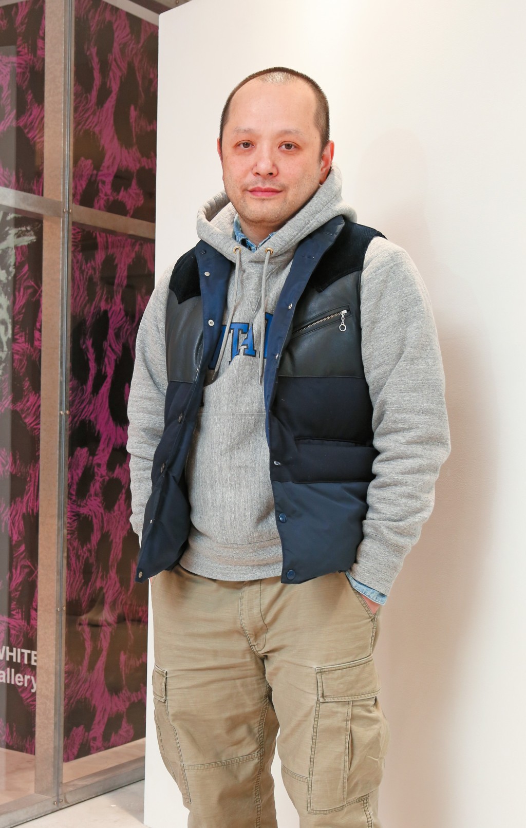 王維基為其他企業搞網購平台的Shoalter,曾與沈嘉偉的I.T合作營運網上購物商場「EESE」,結果失敗收場。 王維基為其他企業搞網購平台的Shoalter,曾與沈嘉偉的I.T合作營運網上購物商場「EESE」,結果失敗收場。