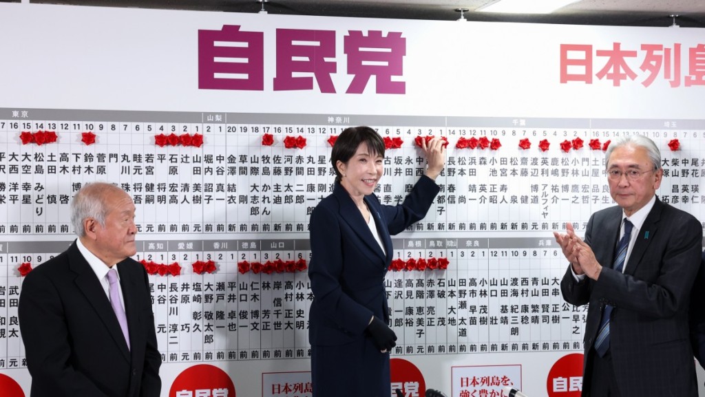 日本眾院選舉自民黨大勝　獨取超過三分之二席位 。美聯社