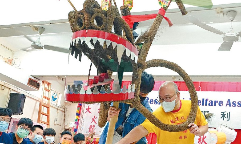 香港文化古蹟資源中心還會舉辦文化承傳活動,包括為學生而設的大坑火龍紮作工作坊。(受訪者提供) 香港文化古蹟資源中心還會舉辦文化承傳活動,包括為學生而設的大坑火龍紮作工作坊。(受訪者提供)