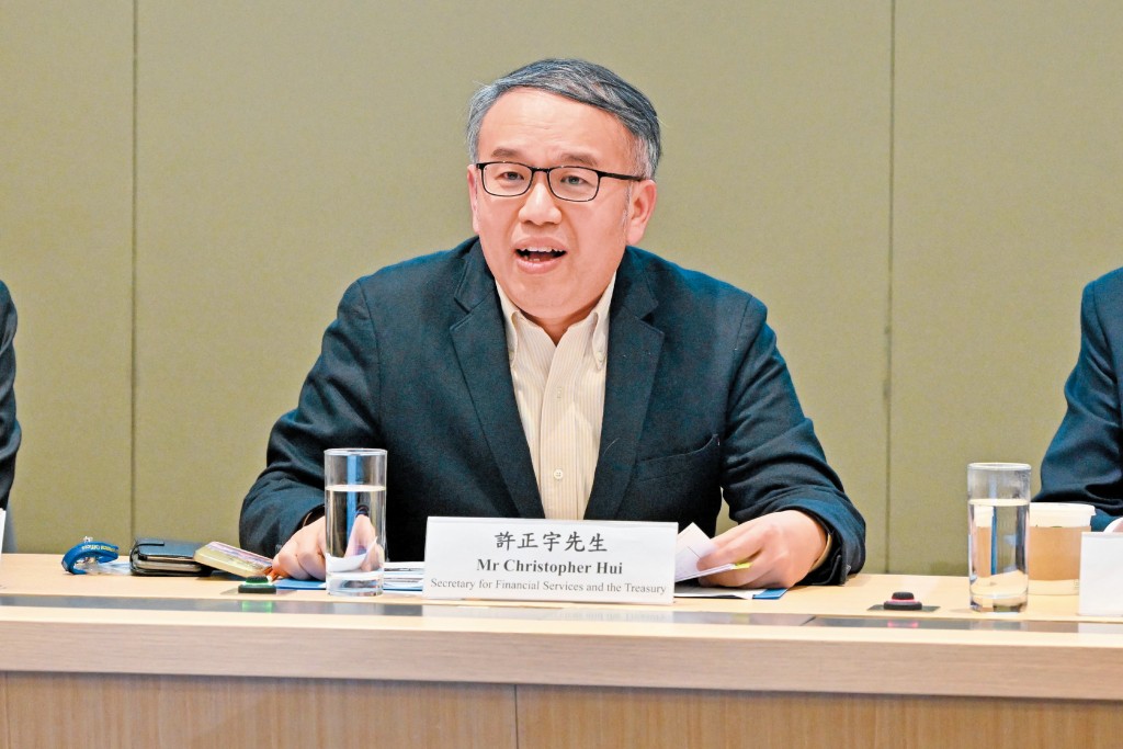 香港首辦APEC財長會議,許正宇表示會把握機會展示香港作為國際大都會的獨特魅力和無限機遇。 香港首辦APEC財長會議,許正宇表示會把握機會展示香港作為國際大都會的獨特魅力和無限機遇。