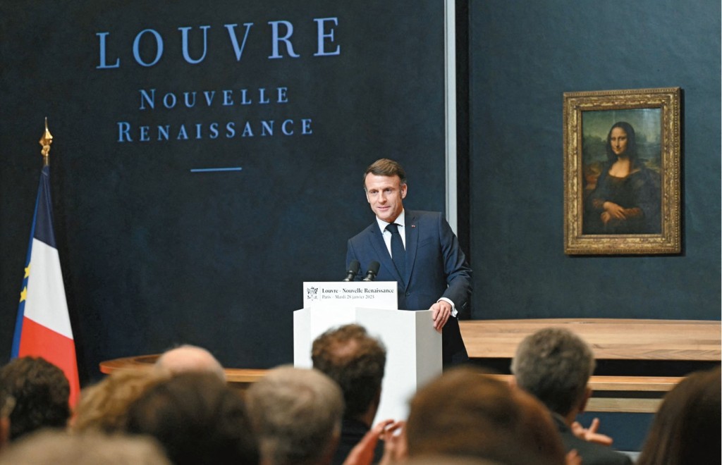 馬克龍上月尾到訪羅浮宮，並在名畫《蒙娜麗莎》前公布翻新羅浮宮大計。