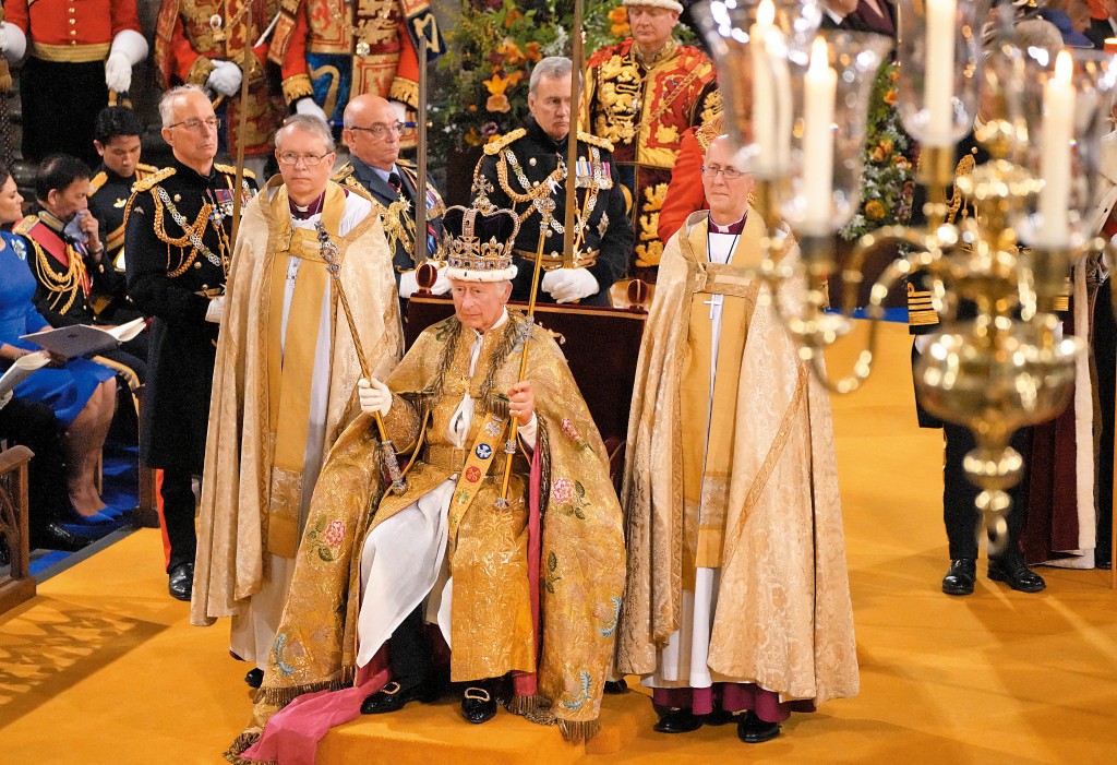 英皇查理斯三世二二年登基，其威爾斯親王之位隨即傳給兒子威廉。