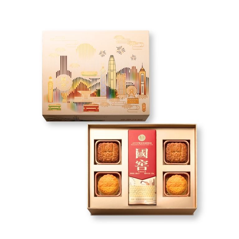 奇華x國窖1573濃香月餅禮盒(美麗香港.限定版) $548/盒 與中國著名白酒合作,包括奶黃及豆沙月餅。 奇華x國窖1573濃香月餅禮盒(美麗香港.限定版) $548/盒 與中國著名白酒合作,包括奶黃及豆沙月餅。