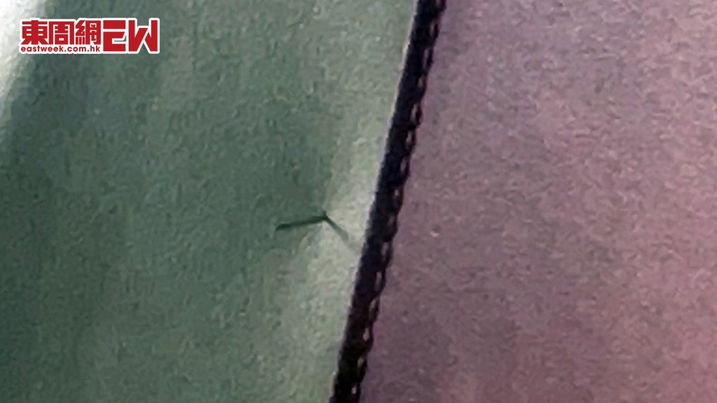 巴士藏針︱九巴8號線男乘客坐關愛座 遭藏椅背利針刺傷