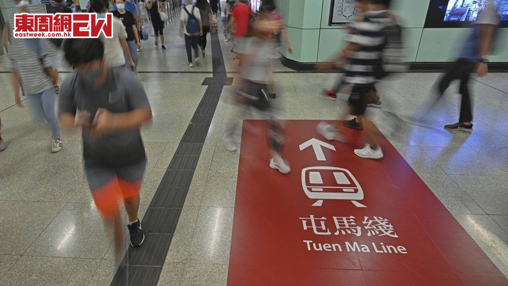 因應啟德體育園今晚及下周四晚上舉行大型足球賽事，港鐵將加強屯馬綫列車服務 