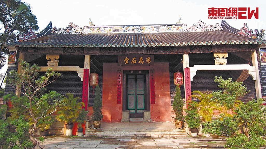 微型藝術展題材包括法定古蹟與著名景點，有近三百年歷史的廖萬石堂是其中之一。
