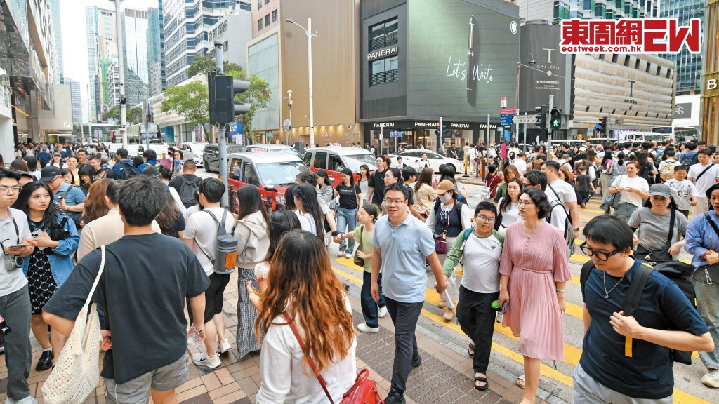 本港旅遊業強勢復甦，帶動零售及餐飲市道回暖，投資者和用家掀起「搵舖潮」。
