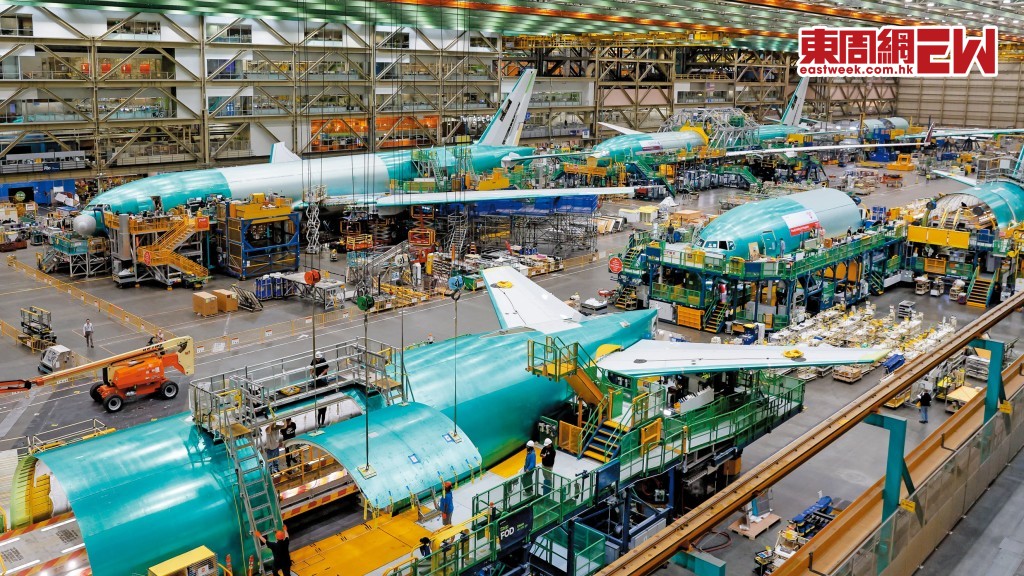 波音過去憑藉737和787系列客機長期主導市場，成為空中旅行的象徵。波音的內部文化轉變被指是波音衰落的核心原因之一。