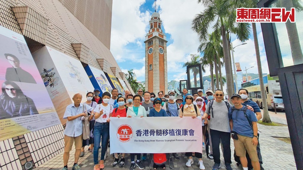 香港骨髓移植復康會今年八月以網上問卷方式，訪問一百二十五位曾接受骨髓移植的病友，發現五成三接受異基因骨髓移植的受訪者，出現不同程度GVHD症狀。圖為髓康會與病友舉辦活動合照。