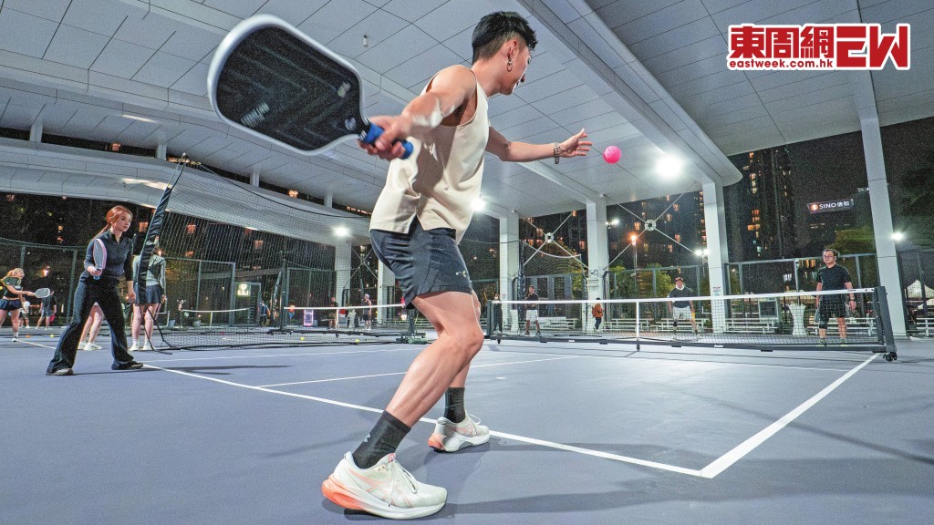 匹克球近期興起，但相關場地須考慮隔音措施，減低對周邊居民的影響。