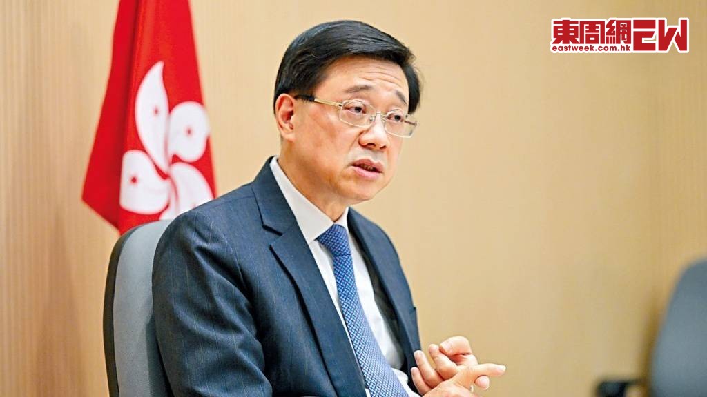 李家超表示深切哀悼 讚揚對推動香港經濟發展和繁榮穩定貢獻良多。