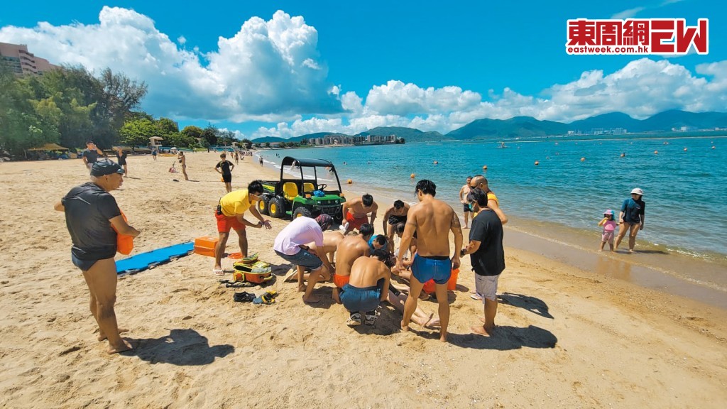 數名救生員因支援鄰近泳灘救援而獲嘉許。