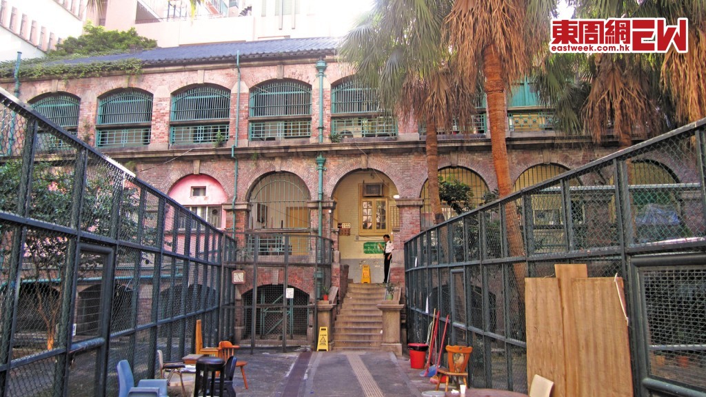 前身為舊華人精神病院的東邊街美沙酮診所已停運逾兩年。